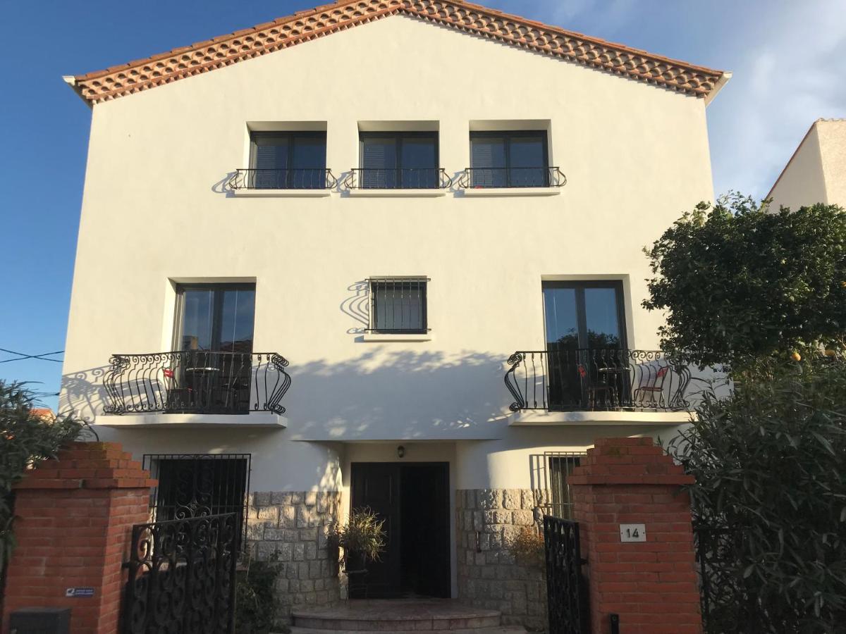 La Casa Sanills Hotel Saint-Hippolyte  Exterior photo